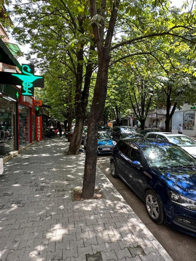 Soin Rooms Tiranë Luaran gambar