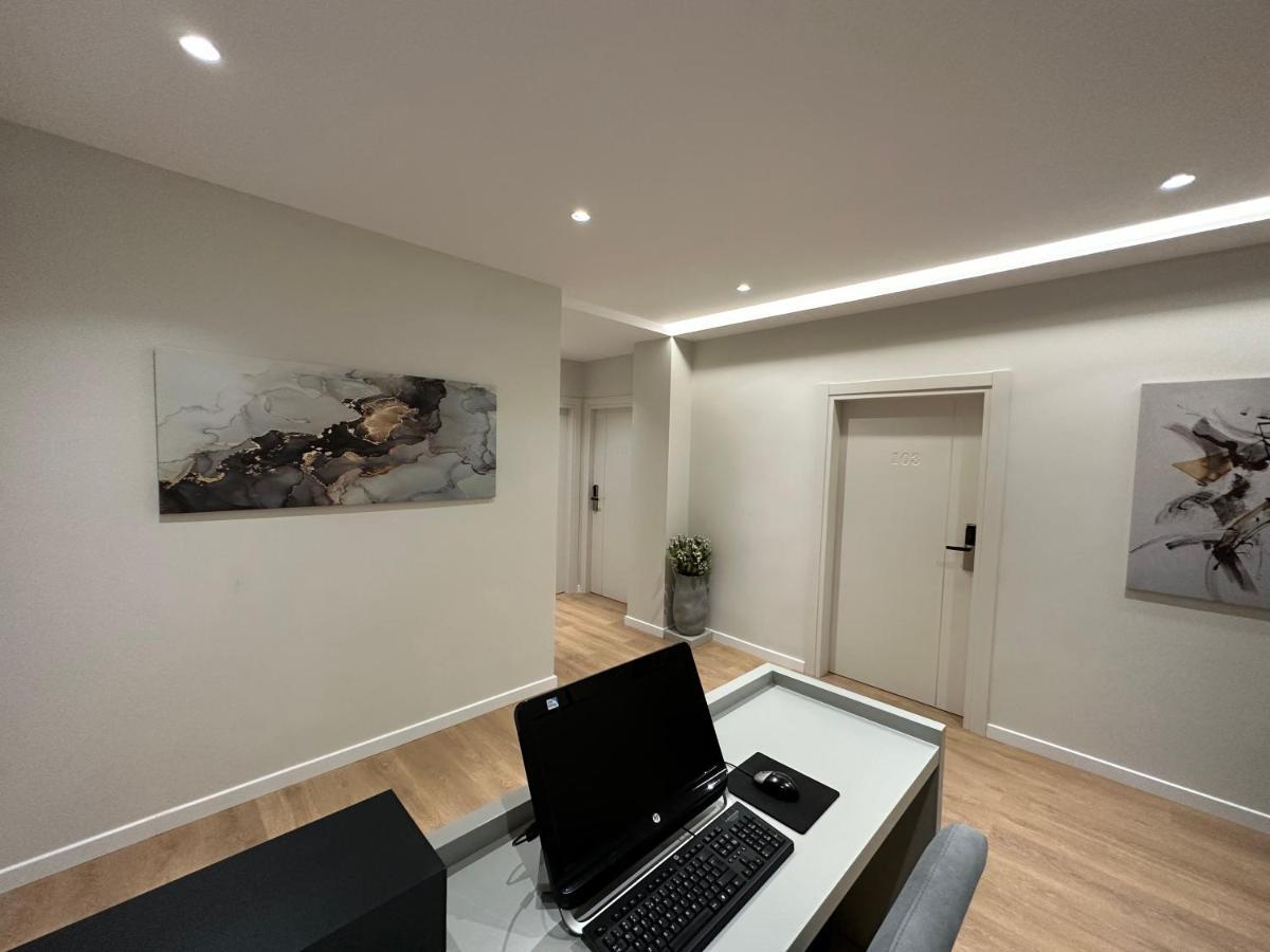 Soin Rooms Tiranë Luaran gambar