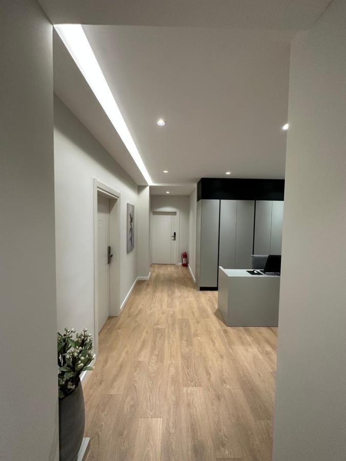 Soin Rooms Tiranë Luaran gambar