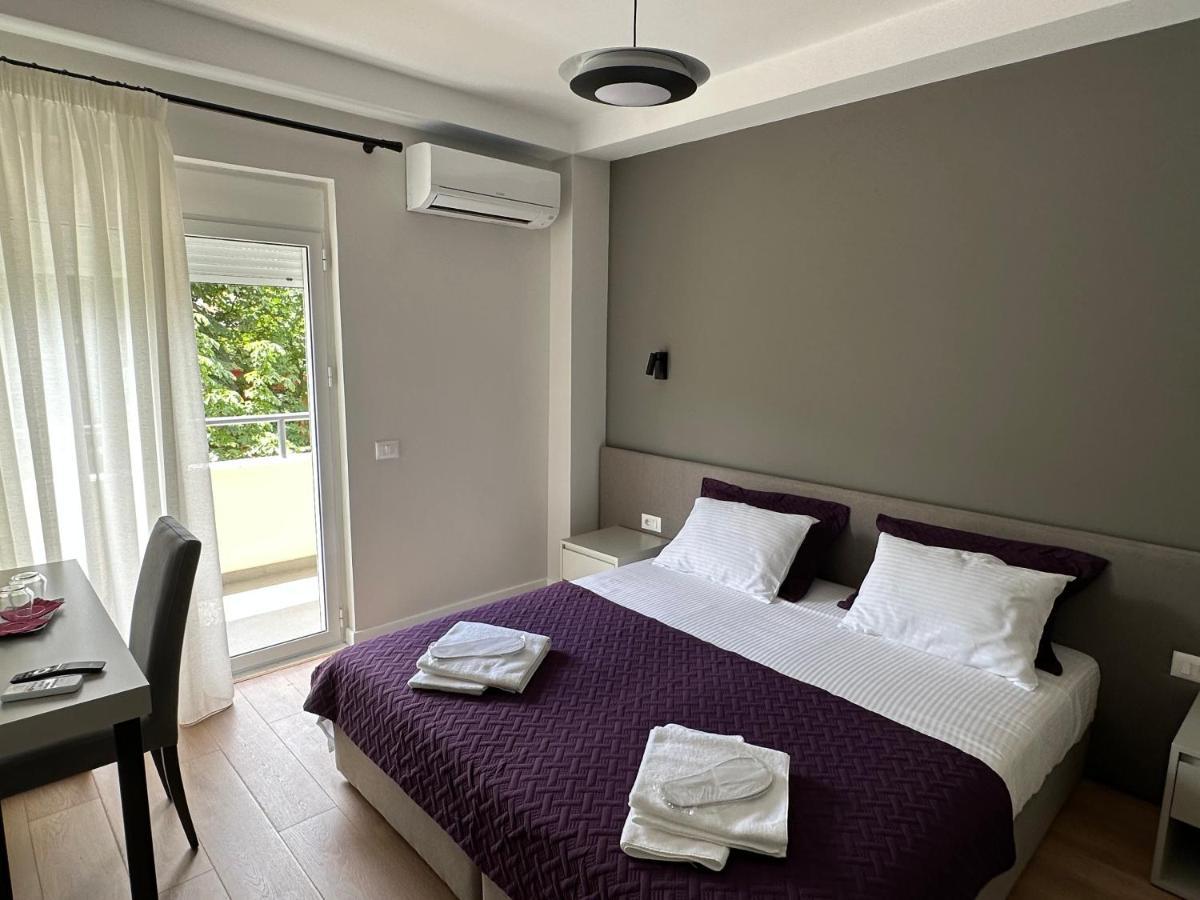 Soin Rooms Tiranë Luaran gambar