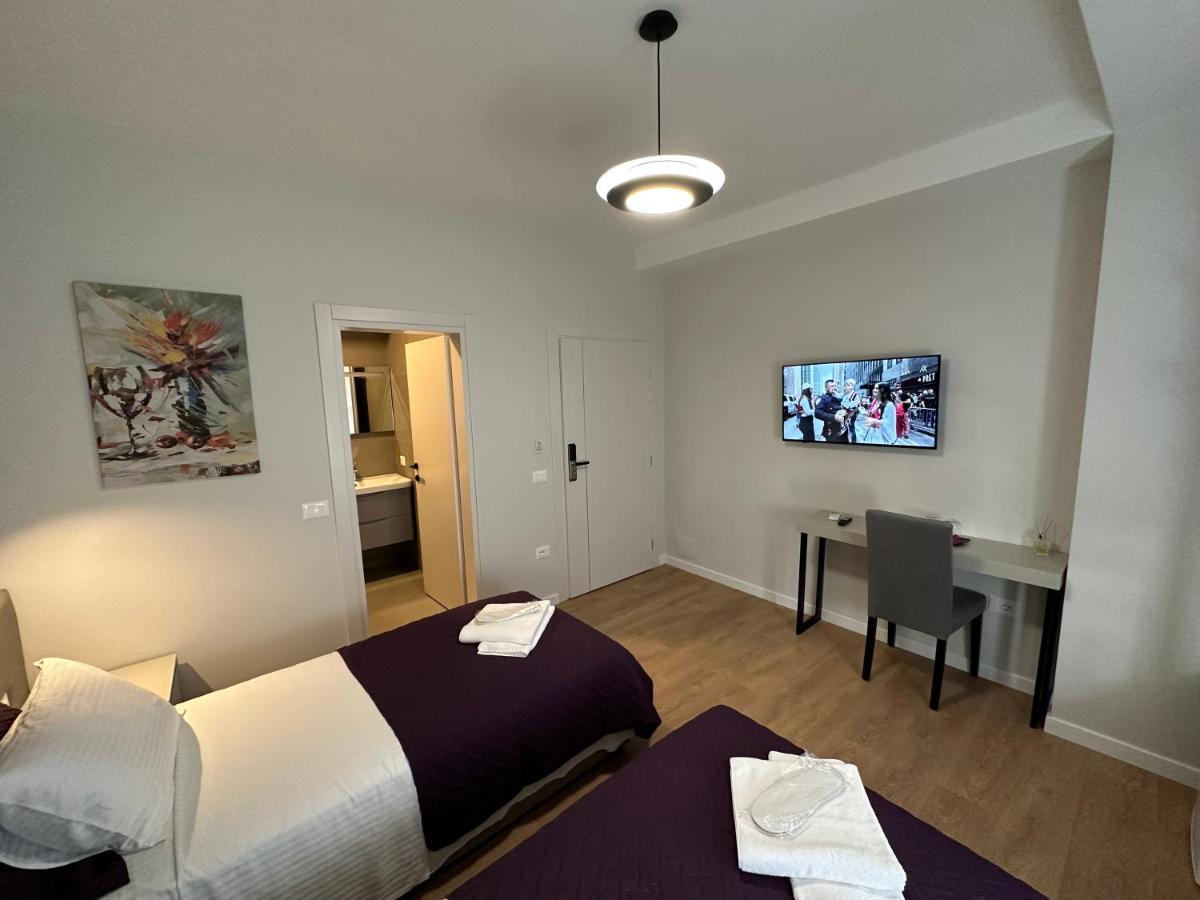 Soin Rooms Tiranë Luaran gambar