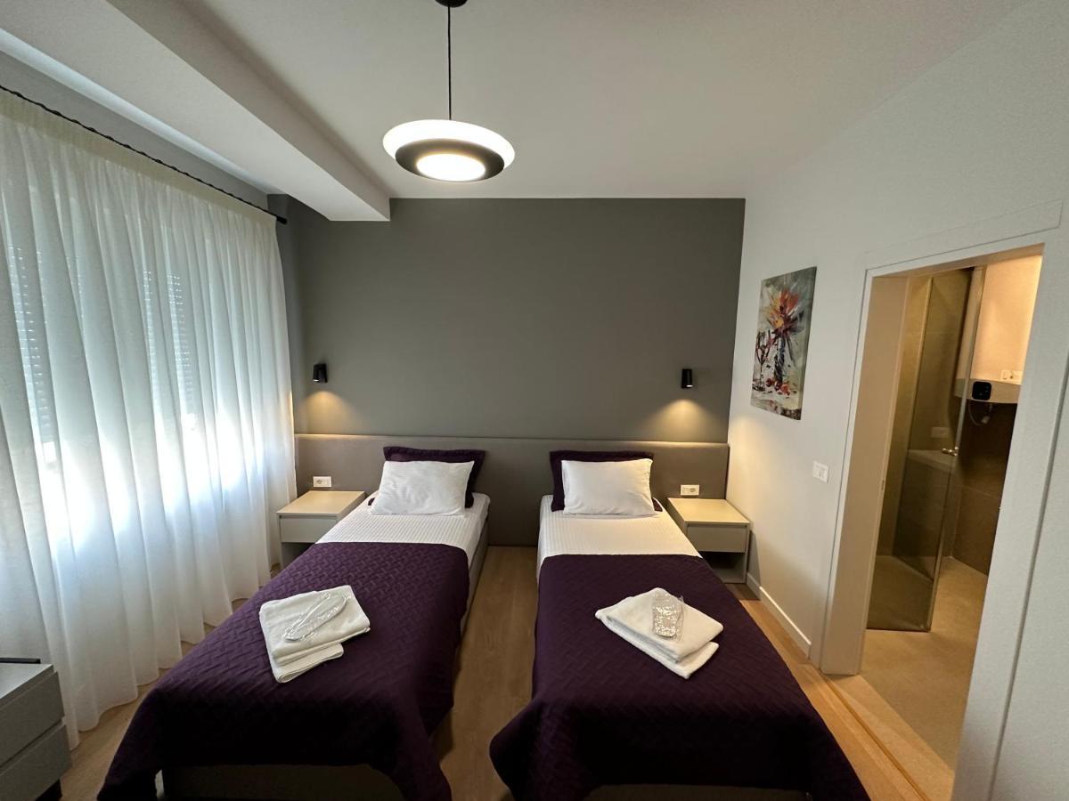 Soin Rooms Tiranë Luaran gambar