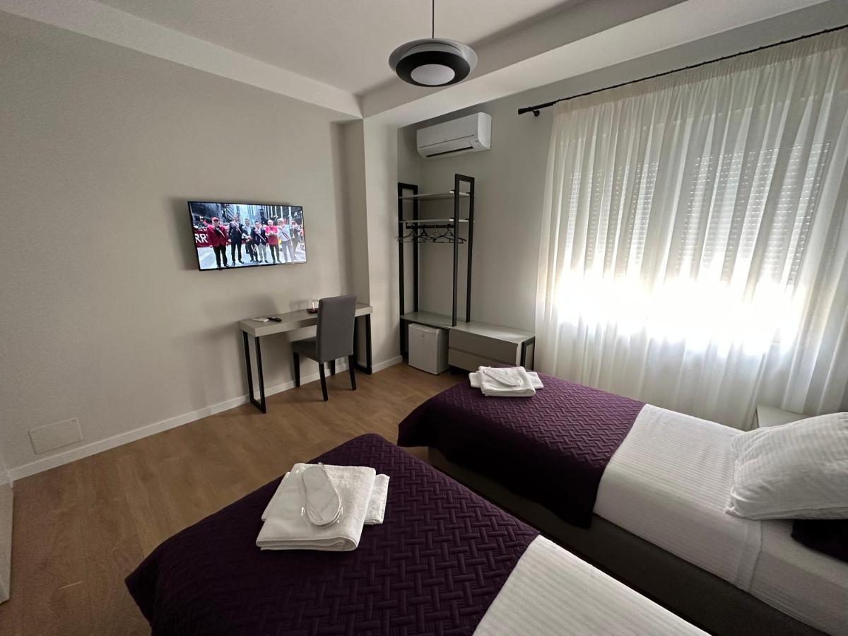 Soin Rooms Tiranë Luaran gambar