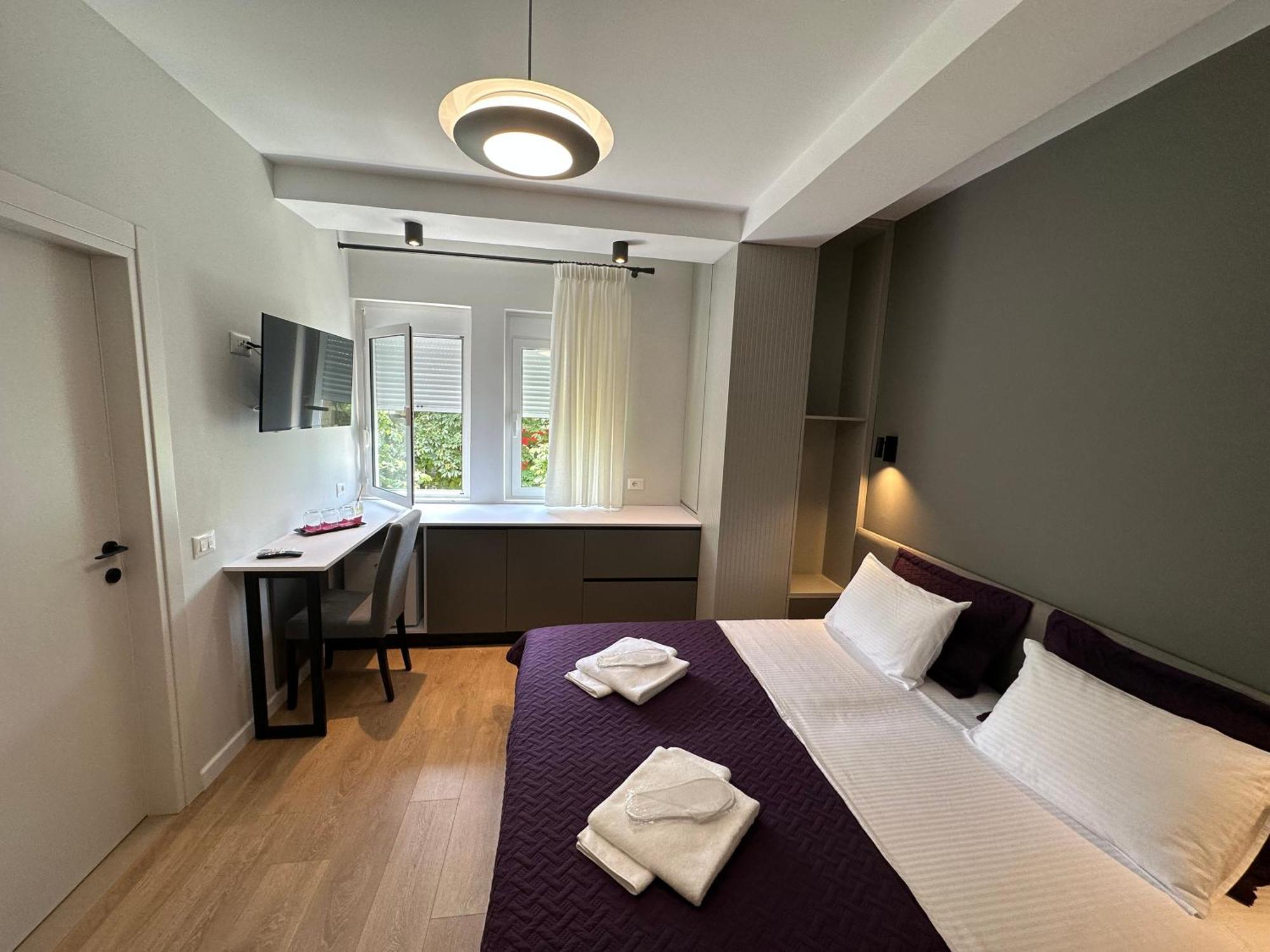 Soin Rooms Tiranë Luaran gambar